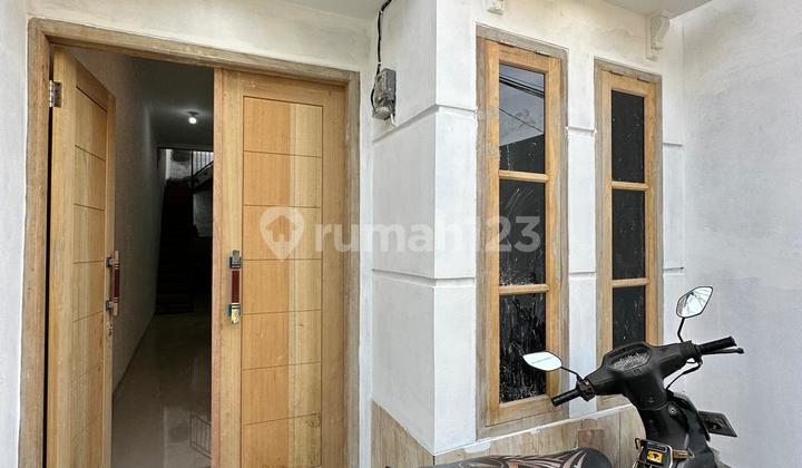 Rumah Bagus 1,5 Lantai Deket Stasiun Lenteng Agung Shm 2