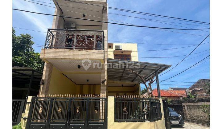 Dijual Rumah Hook Cahaya Maximal Lt106m² Jl. Sadar Jagakarsa Shm 1