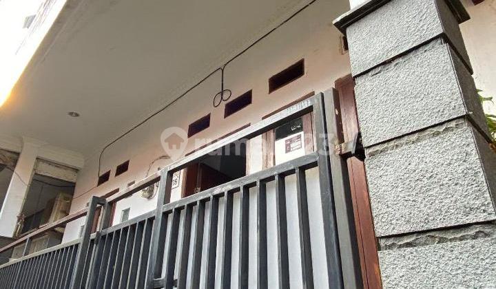 2-Story House with Motorcycle Access Only 2 Minutes to Lenteng Agung Station 2-Story House with Motorcycle Access Only 2 Minutes to Lenteng Agung Station