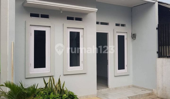 Ready-to-Occupy House in Motorcycle Access Cluster Near Srengseng Village Office