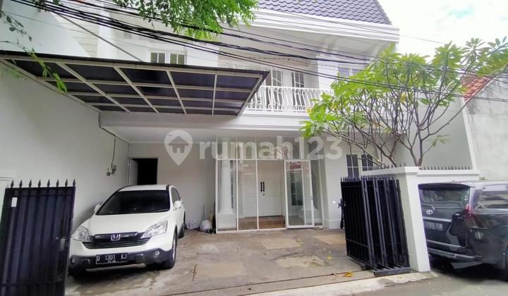 Dijual Rumah Bagus Strategis Luas 130 Cipete Selatan Shm