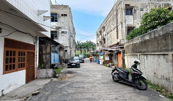 For Rent Shop House Jl Riau Near Mall Ciputra 2