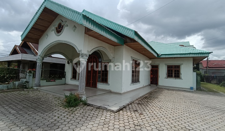 Rumah 2 Lantai Lt 810m² Di Jl. Pemuda, Payung Sekaki 2