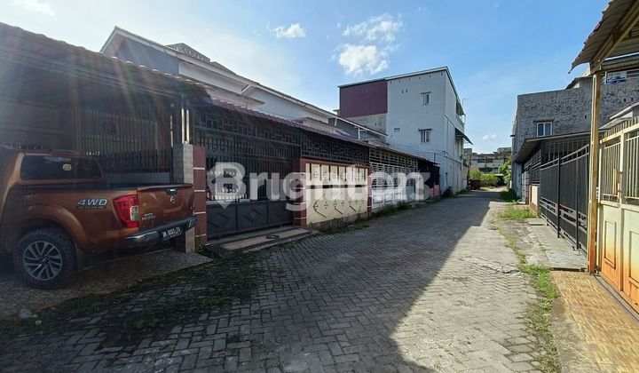 RUMAH KOMPLEK DEKAT RIAU UJUNG 1