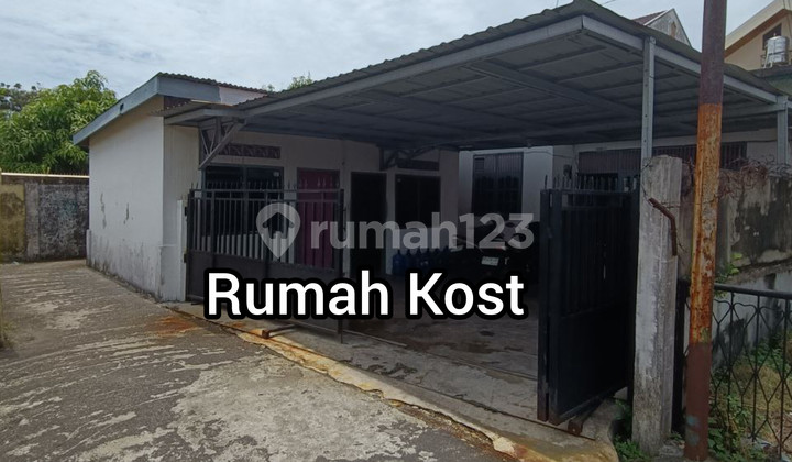 Strategic 8-Bedroom Boarding House in Teuku Umar, Near Pekanbaru Mall