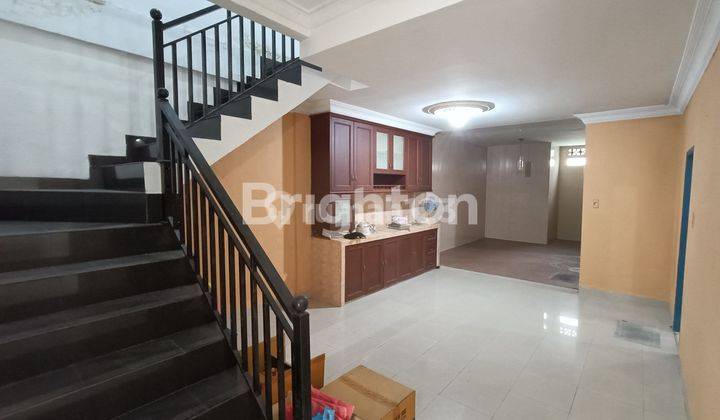 Rumah 2 lantai Kuras 1
