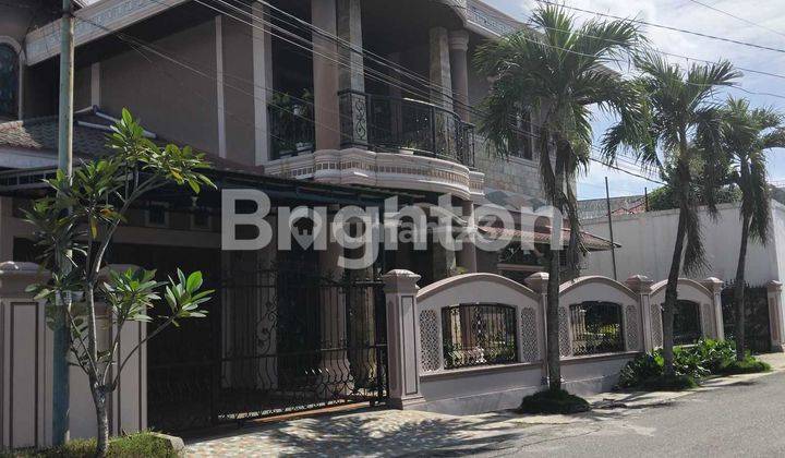 Dijual rumah mewah 2 tingkat di perumahan elit 1