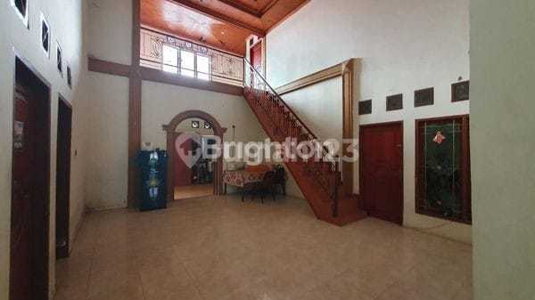 5-Bedroom House in Umban Sari, 405M² Land, Ready to Occupy 2