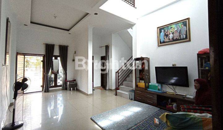 Rumah Fully Furnished 2 Lantai 1