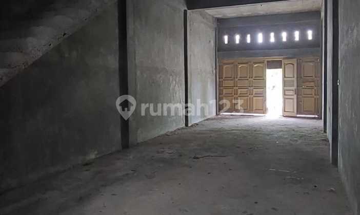 Two-Unit Attached Shophouse in a Strategic Location at Melati, Royal Platinum 2 Complex