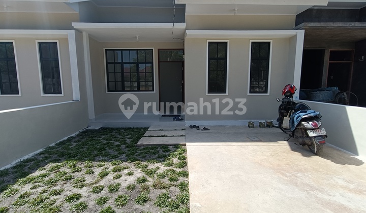 New House on Jalan Jati, Riau Street Area New House on Jalan Jati, Riau Street Area