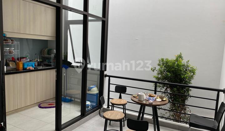 Dijual 2 Ruko Jadi 1 D'mansion D'arcade Jatinegara Indah