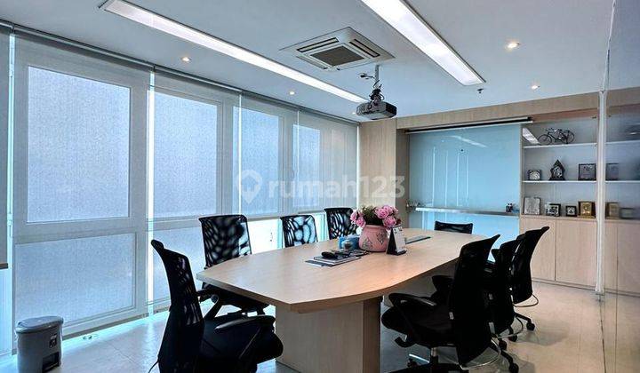 Hot Sale Office Space Premium di Mth Square Full Furnished Strategis  2