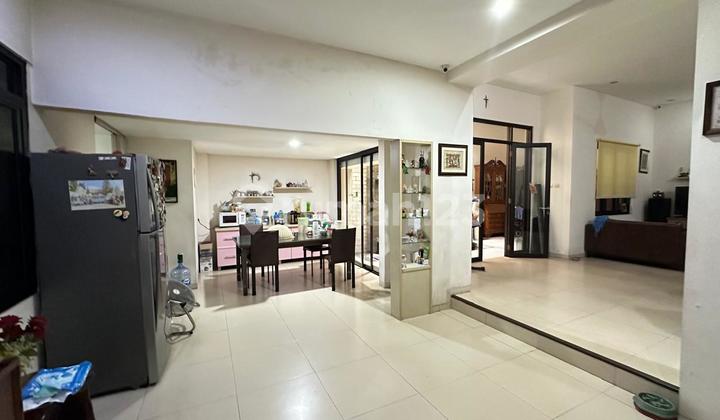 Dijual Rumah Taman Buaran Indah tersedia 2Unit Rumah Berdampingan