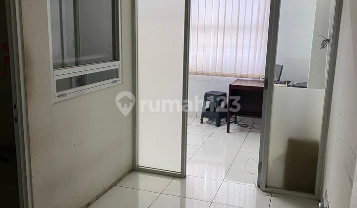 SIAP USAHA! Ruko di Sentra Timur Residence Strategis dan Ramai