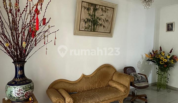 Rumah Strategis di Janur Indah, Semi Furnished, Sudah SHM 2