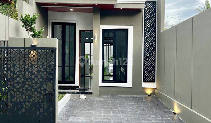 Rumah  Baru Semi Furnished Di Jakal Sleman Murah 1