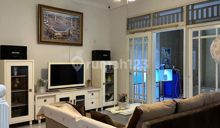 Dijual Rumah 2 Lantai Cantik
joglo Jak Bar
Dijual Rumah 2 Lantai Cantik
joglo Jak Bar