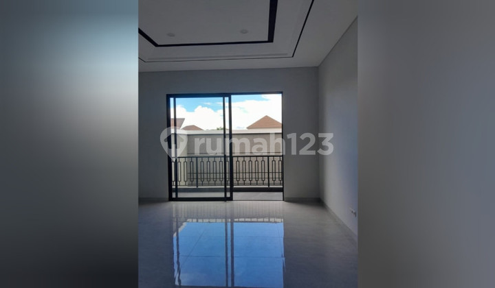 Woodland Citraland House Surabaya 2