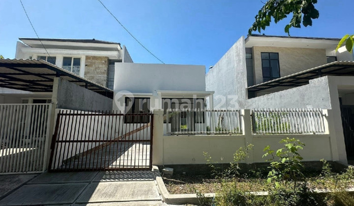 Rumah Hitung Tanah Tenggilis Surabaya 1