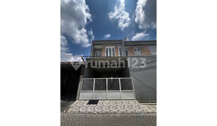 Rumah Baru Minimalis Pondok Tjandra Sidoarjo