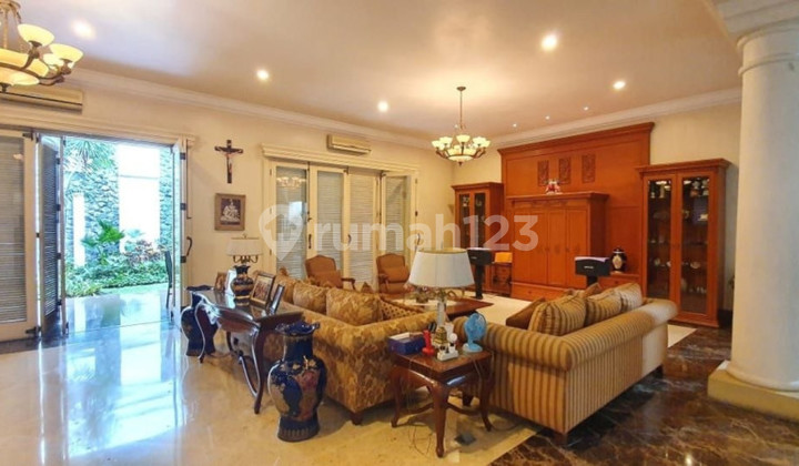 Rumah Mewah Jalan Raya Araya Surabaya