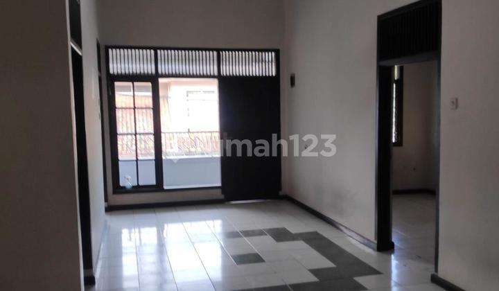 For Rent 6 Bedroom House in Taman Kopo Indah 1