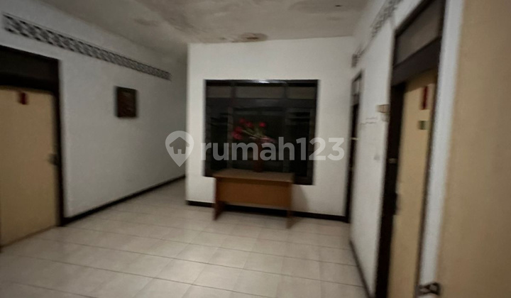 For Rent, Luna Street 2