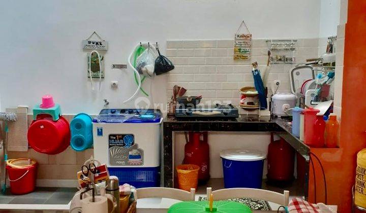 ruang makan dijual rumah siap huni. batujajar