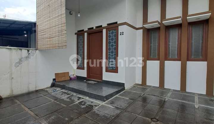 Disewakan Rumah Di Taman Kopo Indah 3blok E 2