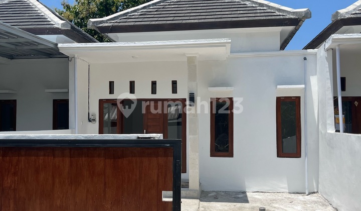 Rumah 3 Kamar Tidur Di Kota Tabanan Bali di Kediri Rumah
