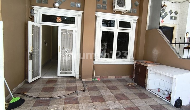 Ready-to-Occupy Villa Makmur Indah