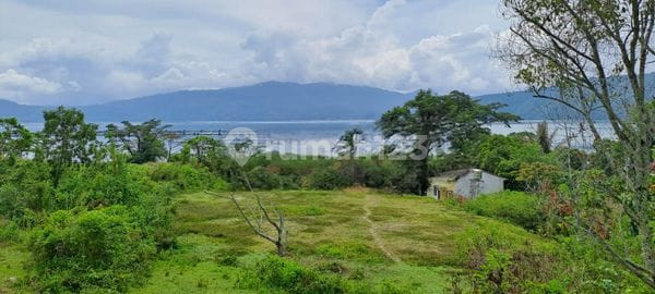 Lake Toba House Near Toba Beach Hotel