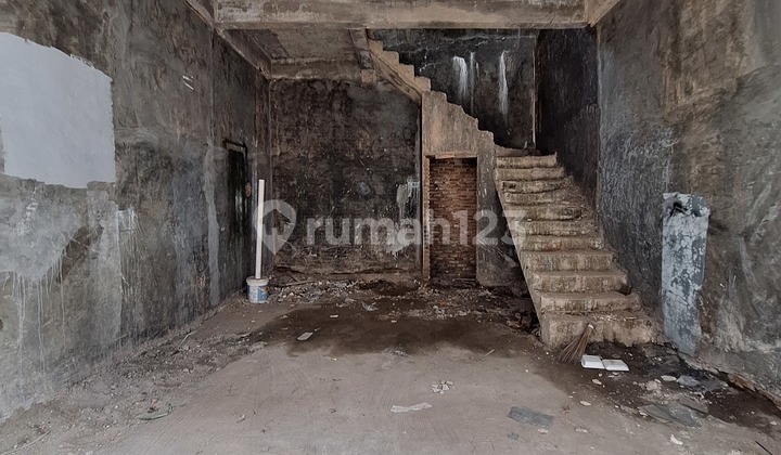 Town House Fishing Area 2