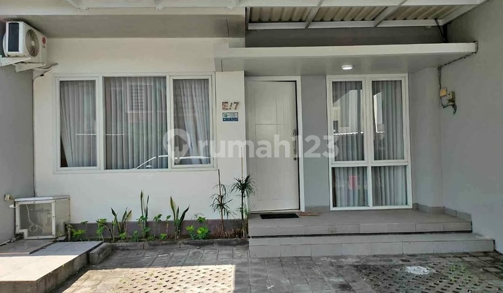 4+1 Bedroom House By Pas Only 10 Minutes to Airport. Fully Furnished