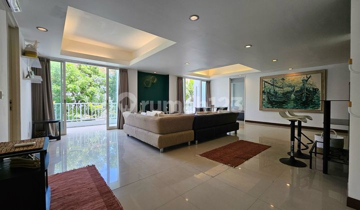 3-Bedroom House with Pool in Kuta, 10 Minutes to Airport, Fully Furnished