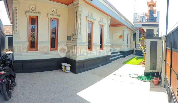 V402 Rumah 4 Kamar Denpasar Selatan 5 Menit Tunas Bangsa V402 Rumah 4 Kamar Denpasar Selatan 5 Menit Tunas Bangsa