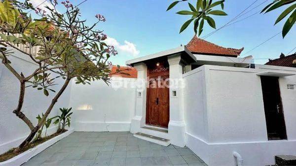 Villa.2 Kamar Tidur Hanya 5 Menit Ke Pantai Seminyak 1