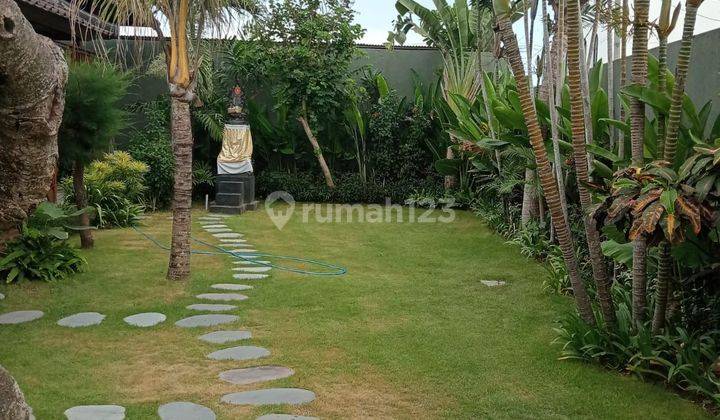 Villa Kayu 2br +1 Taman Luas, Pool, Garden Land Size 600m2 2