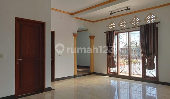 RUMAH 4KT + KAMAR PEMBANTU UNFURNISH RENON DENPASAR 200 M2 LEBIH 2
