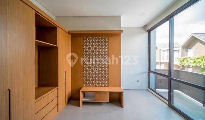 Rumah 2br.one Gate Sistem 2 Menit Taman Rama School Fully Furnish 2