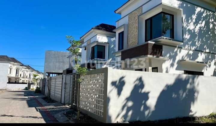 V208 Rumah 3br 2 Lantai Unfurnish 25 Menit Airport 12 Menit Unud 2