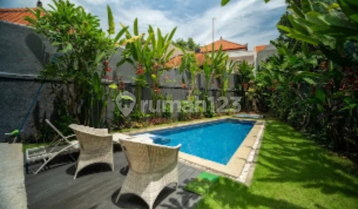 4-Bedroom Villa with Pool, 2 Minutes from Dyatmica School, Yearly Rental V551 4-Bedroom Villa with Pool, 2 Minutes from Dyatmica School, Yearly Rental V551