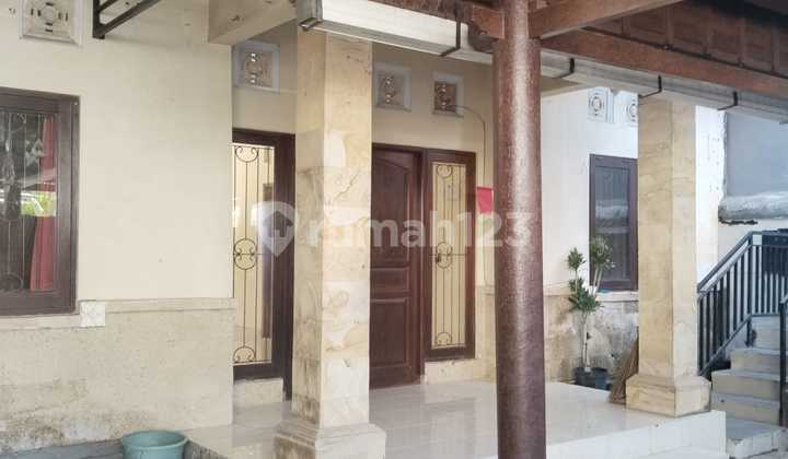 Tukad Badung Renon House 4 Bedrooms Strategic Location Wide Road