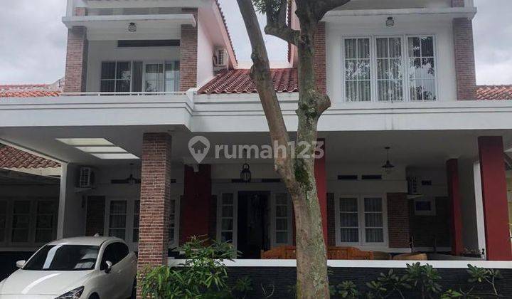 Rumah Cantik Kota Baru Parahyangan Full Furnished 1