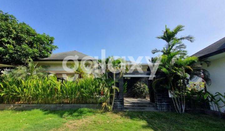 VILLA 2 LANTAI DI UMALAS KEROBOKAN BADUNG, BALI 2