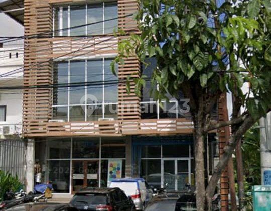 Disewakan Ruko 3 Lantai di Sunset Road