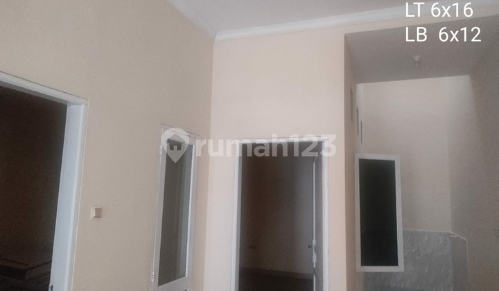 FOR SALE TAMAN ROYAL SINGLE-STORY HOUSE 3 BEDROOMS STRATEGIC LOCATION NEAR HIGHWAY 2