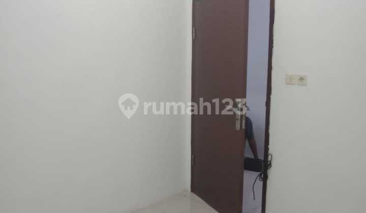 Dijual Rumah + Kios 2 Lantai 3kt 3km Di Poris Cipondoh  2