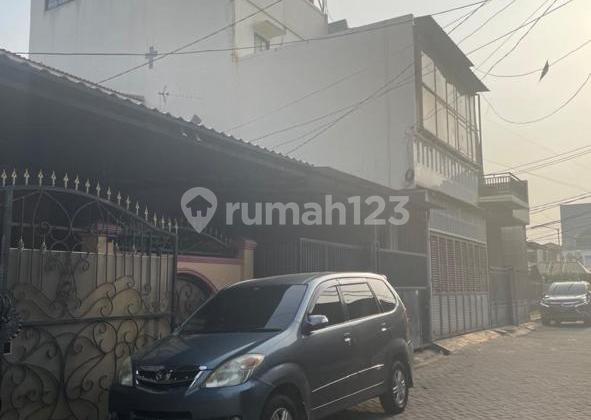 Dijual Rumah Poris Indah 4 Lantai 7 Kamar Tidur Cocok untuk Kost